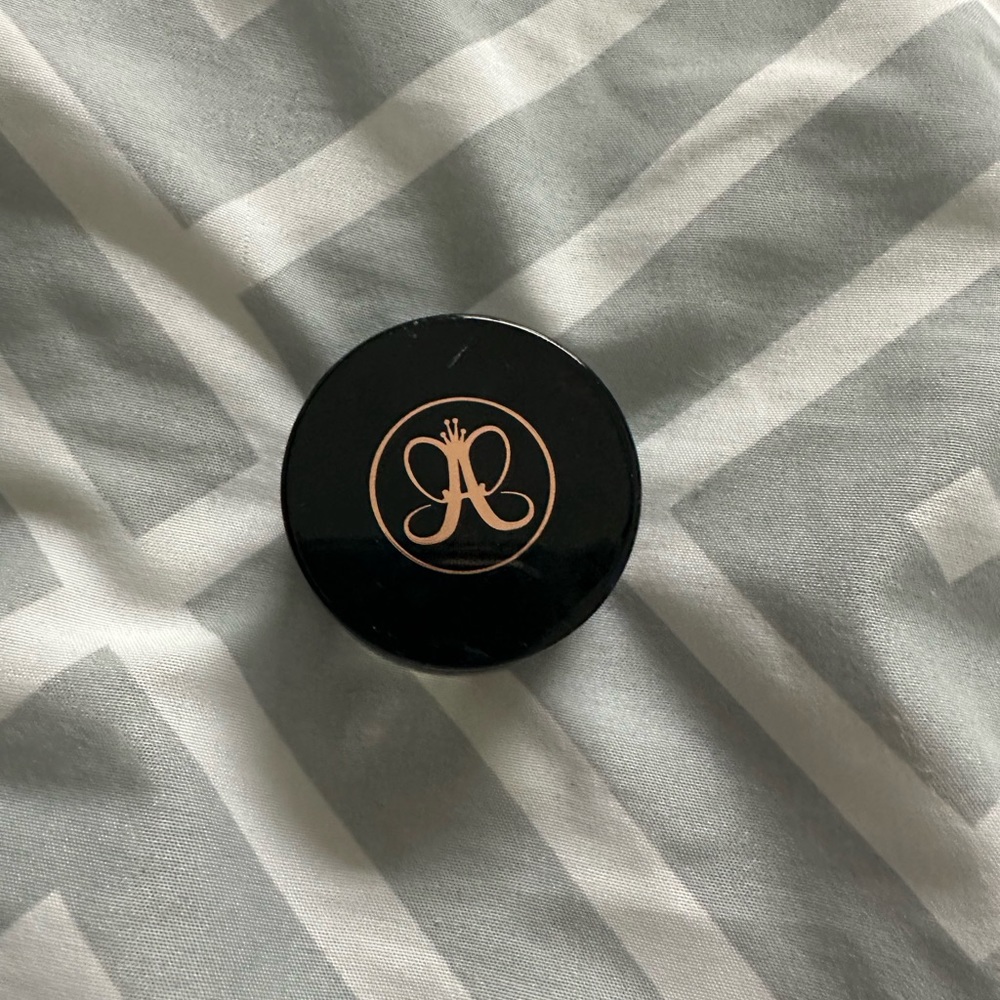 anastasia eyebrow pomade